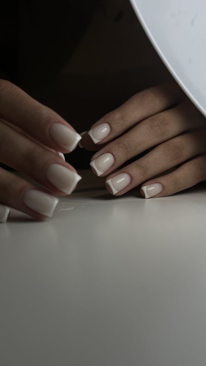 Classic white French short square nails